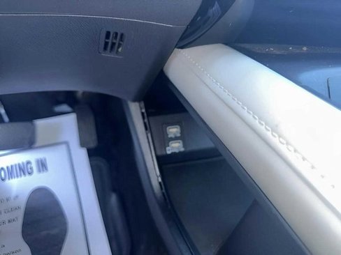 Used 2022 Honda HR-V EX-L image 7