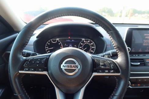 Used 2020 Nissan Altima 2.5 SR image 13