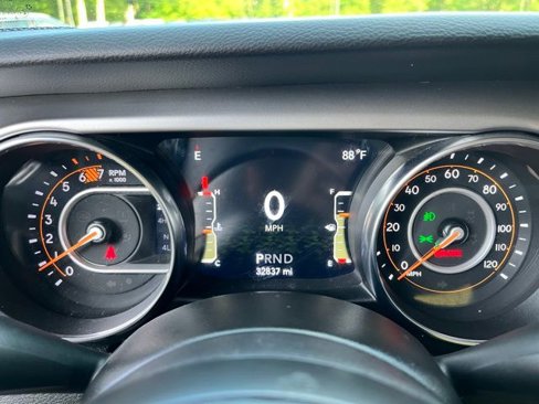 Used 2021 Jeep Wrangler Unlimited Sport image 28