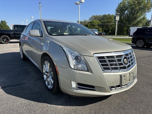 Used 2013 Cadillac XTS Premium image 4