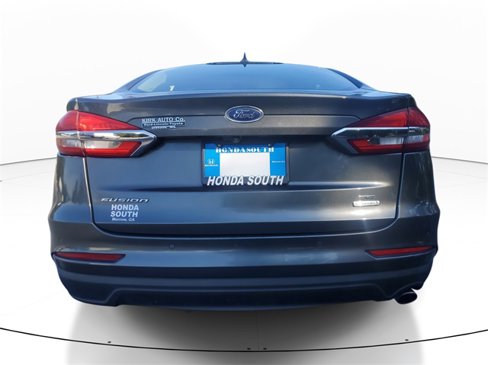 Used 2020 Ford Fusion SE image 6