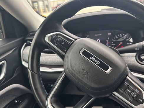 Used 2022 Jeep Compass Latitude w/ Convenience Group image 17