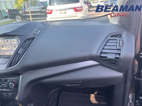 Used 2019 Ford Escape SE image 22