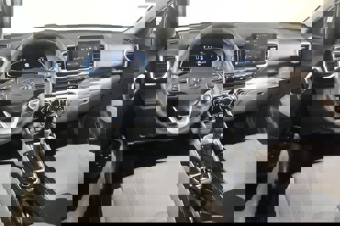 New 2025 Hyundai Venue SEL image 11