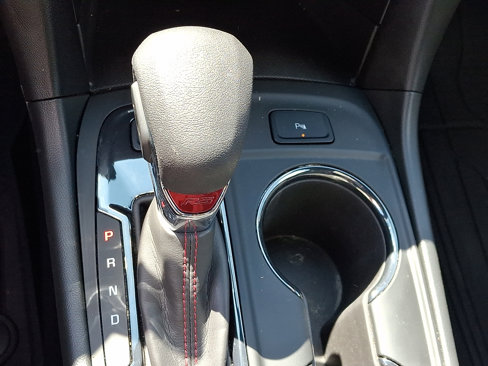 Certified 2022 Chevrolet Equinox RS w/ RS Leather Package image 15