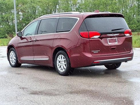 Used 2020 Chrysler Pacifica Touring-L image 31