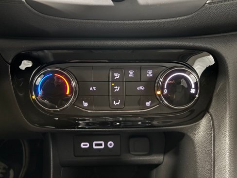 Certified 2023 Buick Encore GX Preferred w/ Cold Weather Comfort Package image 31