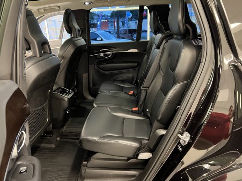 Used 2018 Volvo XC90 T5 Momentum w/ Convenience Package image 28