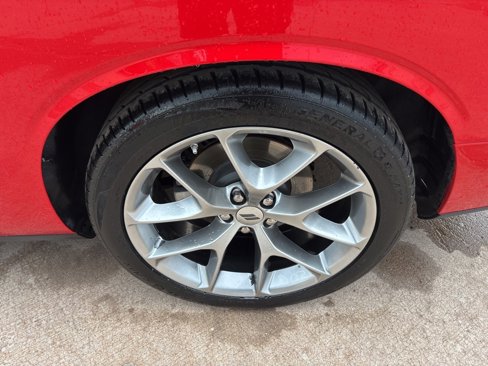 Used 2022 Dodge Challenger GT image 10