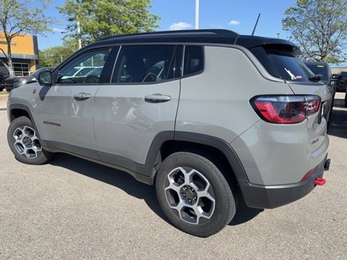 Used 2022 Jeep Compass Trailhawk w/ Trailhawk Convenience Group image 3