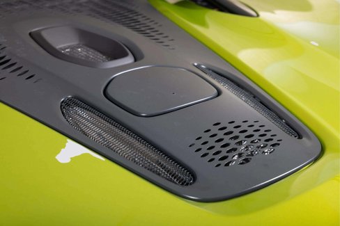 Used 2023 McLaren Artura image 17