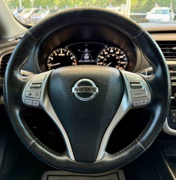 Used 2018 Nissan Altima 2.5 SV image 12