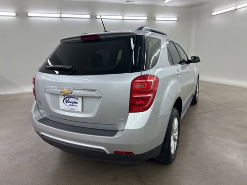 Used 2017 Chevrolet Equinox LT image 11