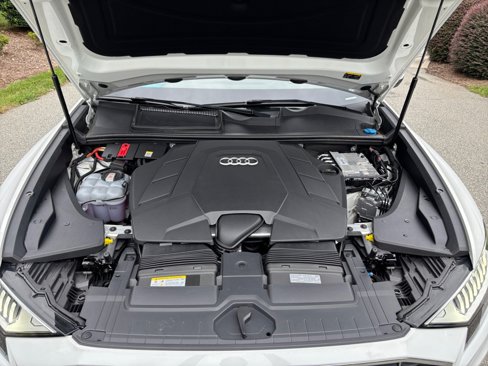 Certified 2023 Audi Q8 Premium w/ Convenience Package image 16