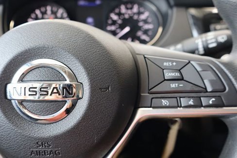 Used 2019 Nissan Rogue Sport S image 18