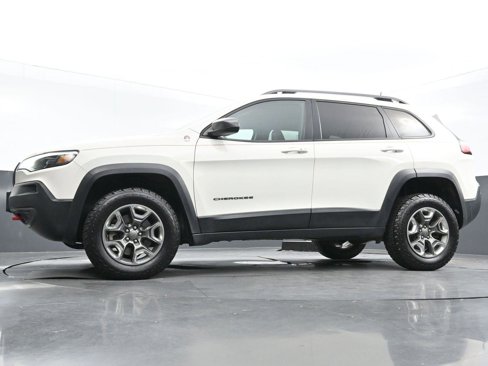 Used 2019 Jeep Cherokee Trailhawk image 45