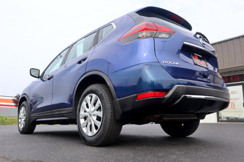 Used 2018 Nissan Rogue S image 18