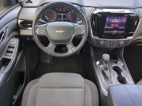 Used 2021 Chevrolet Traverse LT image 16