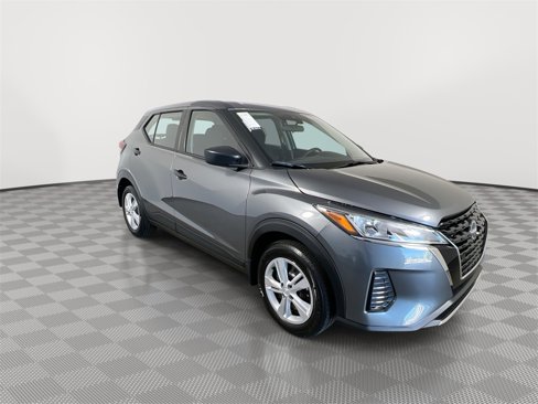 Certified 2025 Nissan Kicks Play S image 2