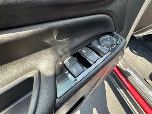 Certified 2022 Chevrolet Equinox Premier w/ LPO, Floor Liner Package image 23