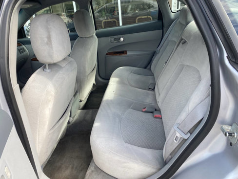Used 2006 Buick LaCrosse CX image 12