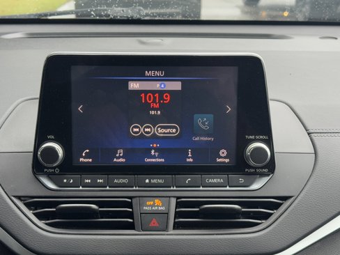 Used 2021 Nissan Altima 2.5 SV w/ SV Premium Package image 14