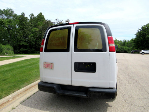 Used 2011 Chevrolet Express 1500 AWD image 14