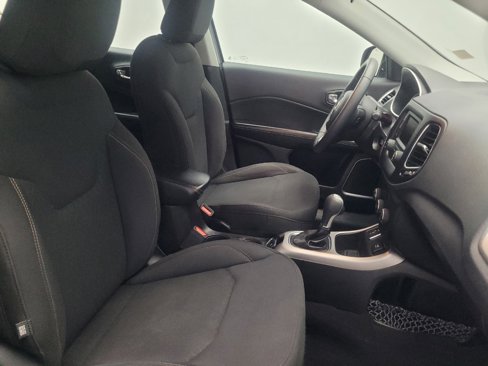 Used 2018 Jeep Compass Sport image 21