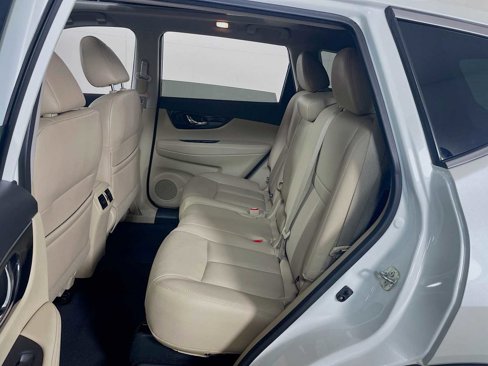 Used 2019 Nissan Rogue SL w/ Premium Package image 23