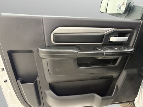 Used 2019 RAM 3500 Tradesman image 26