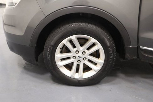 Used 2015 Ford Explorer XLT w/ Equipment Group 201B image 23