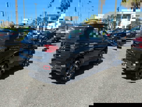 New 2025 Hyundai Venue SEL image 6