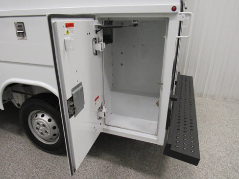 Used 2016 RAM ProMaster 2500 w/ Interior Convenience Group image 24