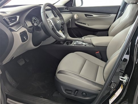 New 2024 INFINITI QX50 Luxe image 6