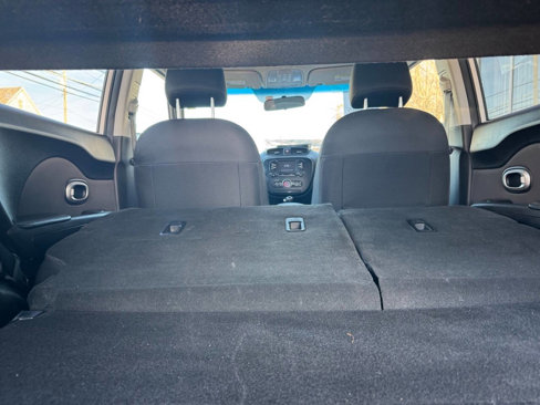 Used 2017 Kia Soul + image 18
