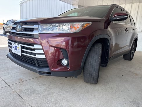 Used 2019 Toyota Highlander XLE image 45