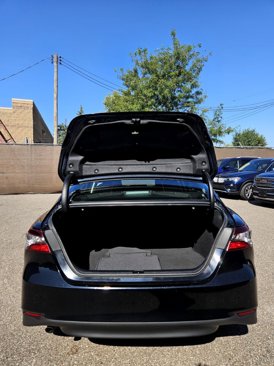 Used 2021 Toyota Camry LE image 7