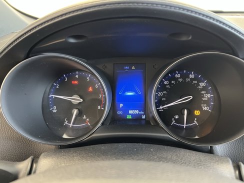 Used 2018 Toyota C-HR XLE image 10