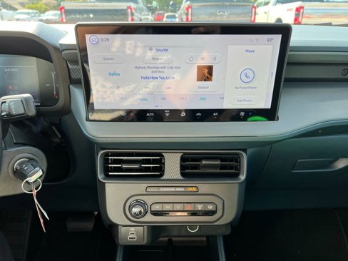 New 2025 Ford Maverick XL image 26