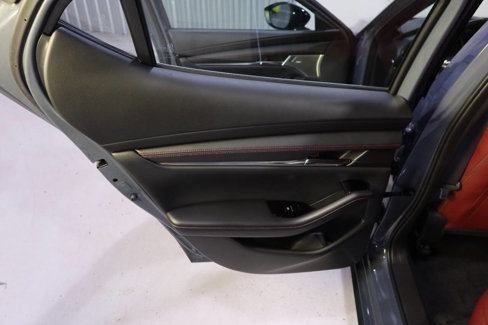 Used 2023 MAZDA MAZDA3 s image 33