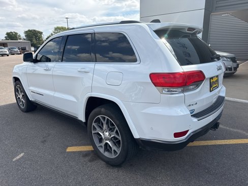 Used 2018 Jeep Grand Cherokee Limited image 7