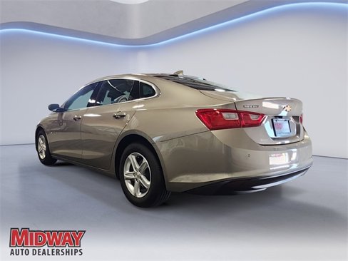 Used 2024 Chevrolet Malibu LT image 3