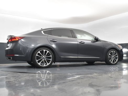 Used 2018 Kia Cadenza Technology image 42