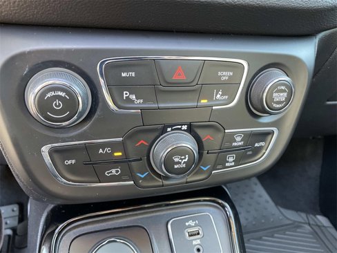 Used 2021 Jeep Compass Limited w/ Sun and Sound Group image 21