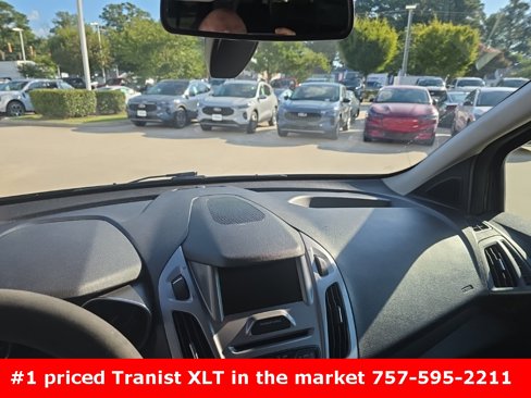 Used 2018 Ford Transit Connect XLT image 16