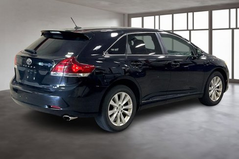 Used 2013 Toyota Venza XLE image 2