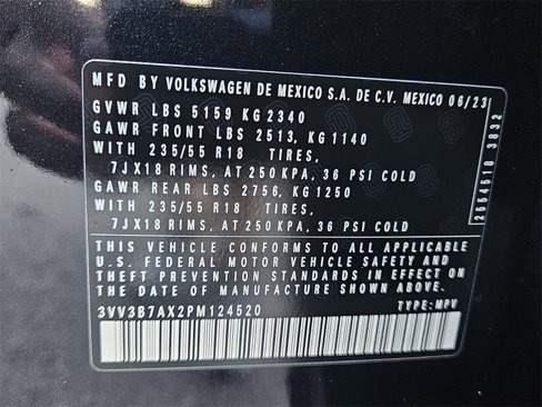 Used 2023 Volkswagen Tiguan SE image 25