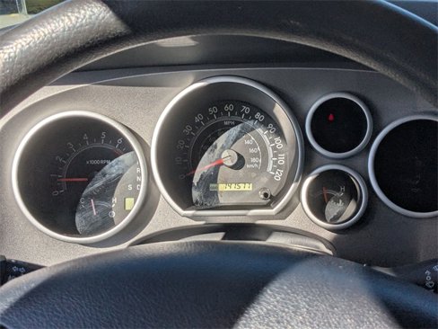 Used 2010 Toyota Tundra 4x4 Double Cab image 13