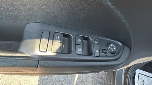 Used 2024 Hyundai Venue SEL image 12