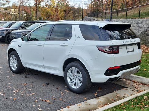 Used 2025 Land Rover Discovery Sport S image 12